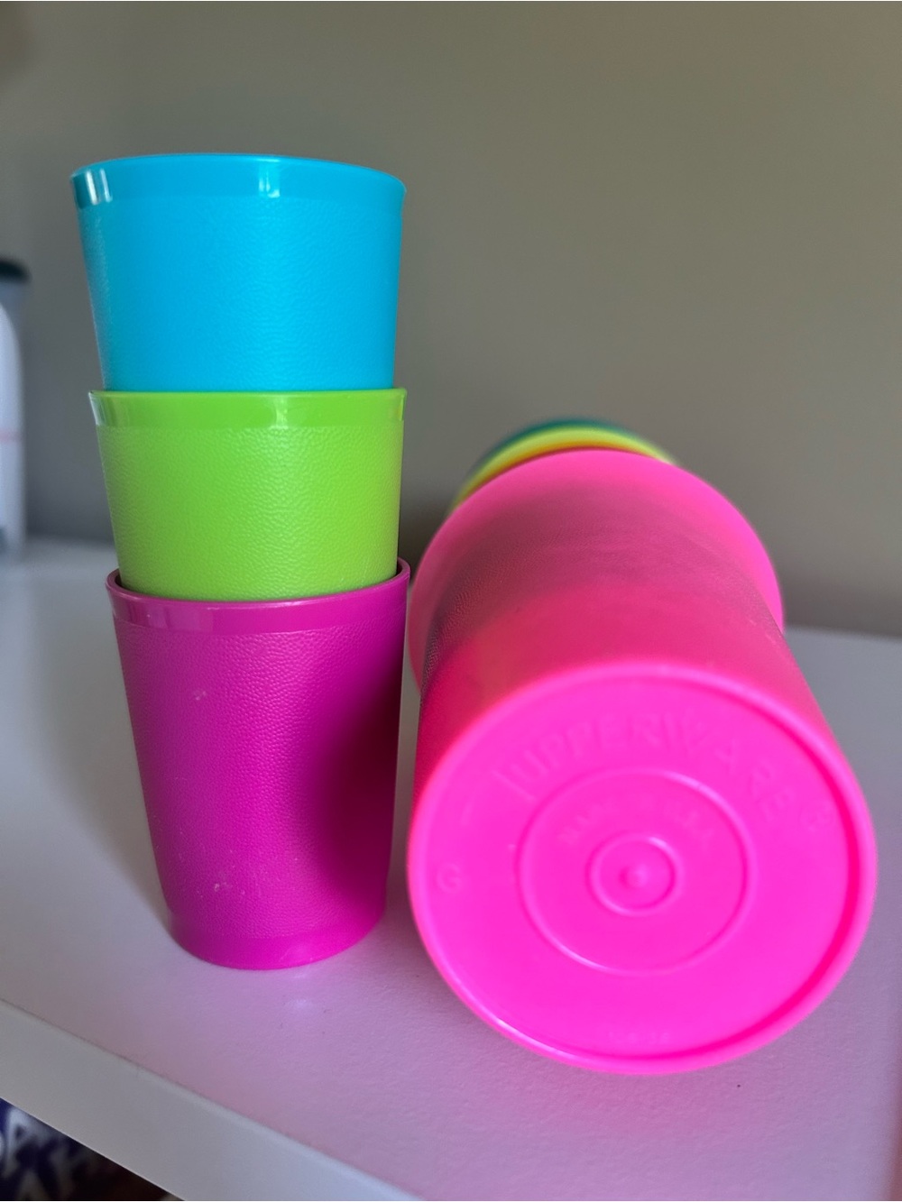 Tupperware USA Colorful Stackable Plastic Cups Neon Rainbow Set 🌈 - Picture 2 of 2